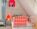 Vintage and pastels pair perfectly with pops of super modern neon | 10 Brilliantly Bright Neon Kids Rooms - Tinyme Blog
